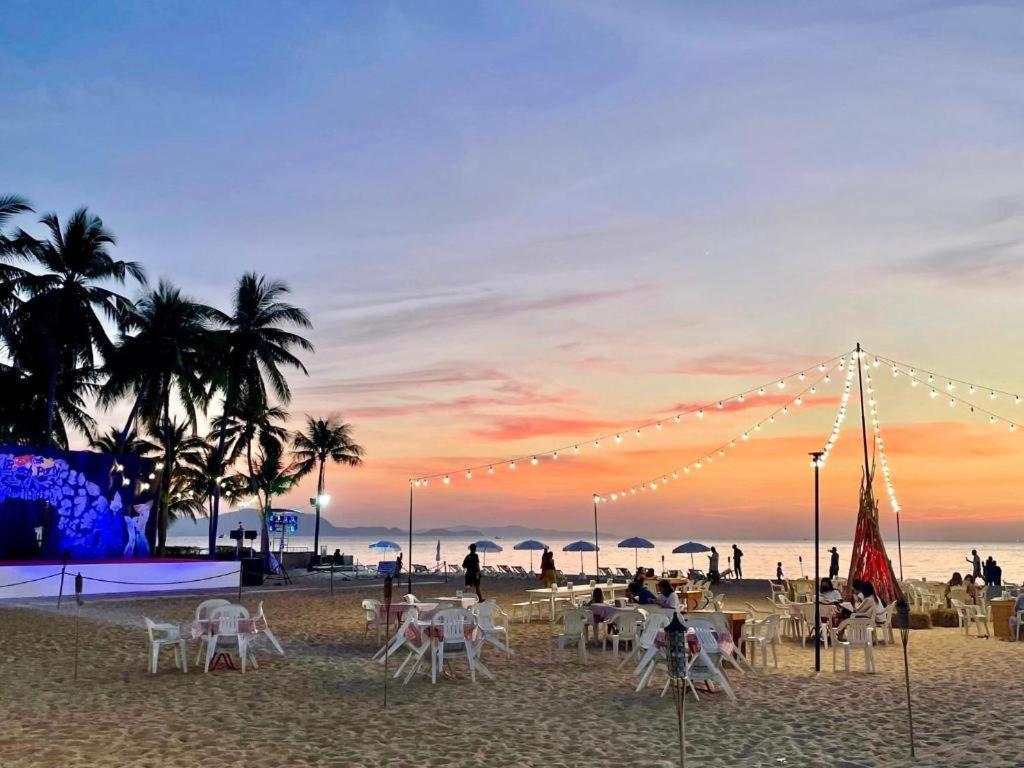 Ambassador City Jomtien Pattaya - Ocean Wing Hotel Na Chom Thian Ngoại thất bức ảnh
